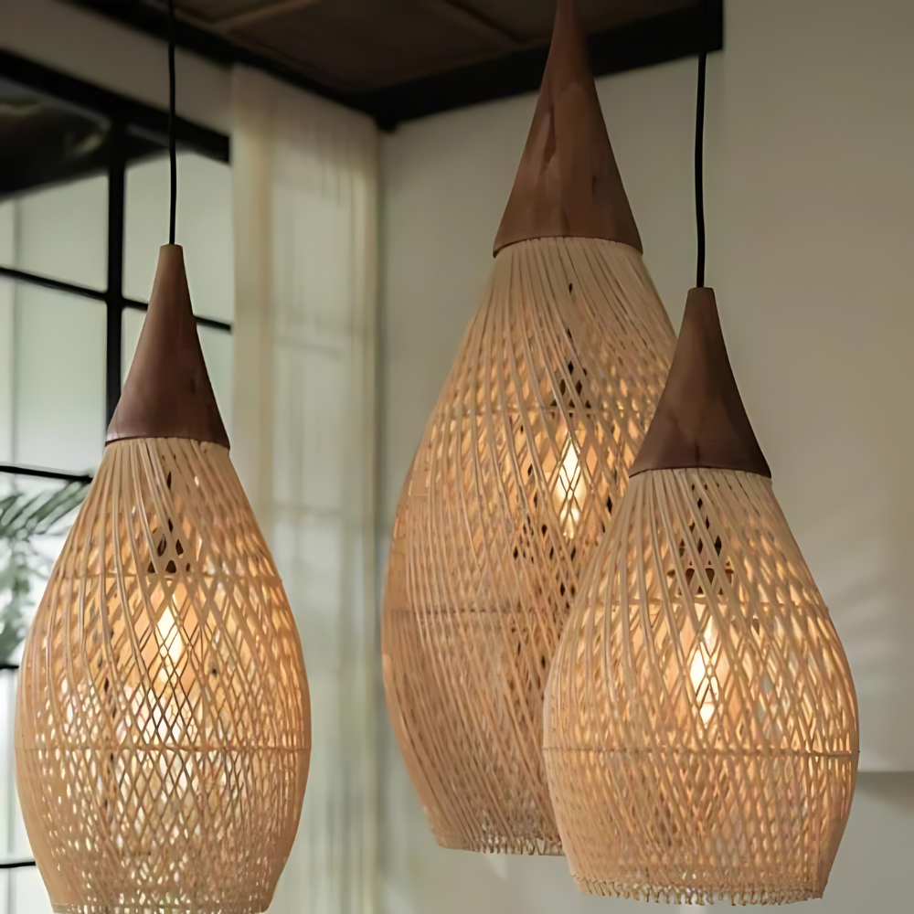Ręcznie wykonana wisząca lampa z rattanu w formie gobelinu | Esilora