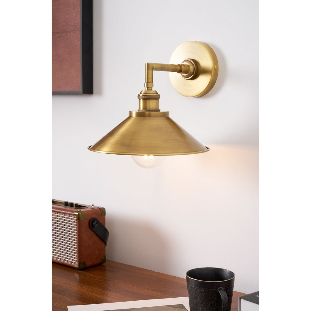 Whizzer Wall Lamp | Esilora