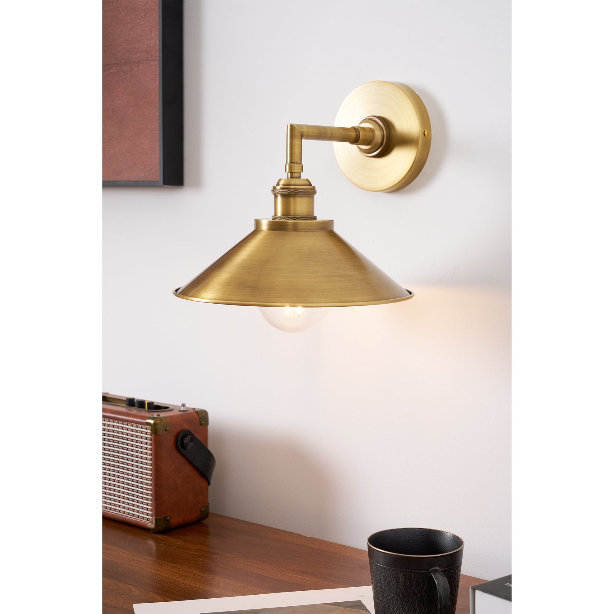 Whizzer Wall Lamp | Esilora