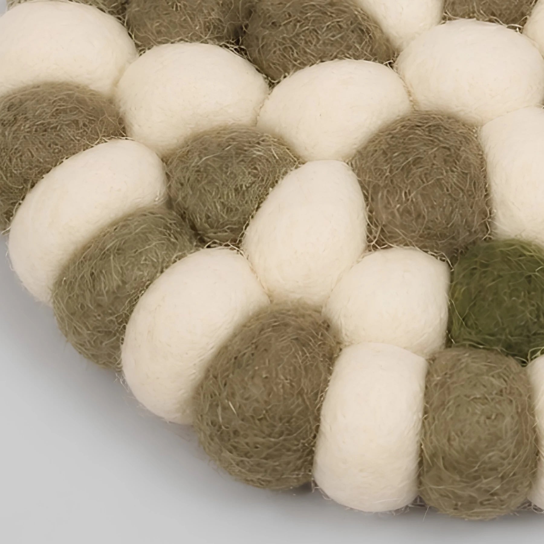 Handmade Wool Felt Ball Coaster | Esilora