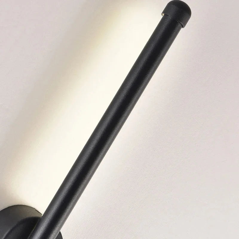 Modern Black Aluminum Wall Light | Esilora