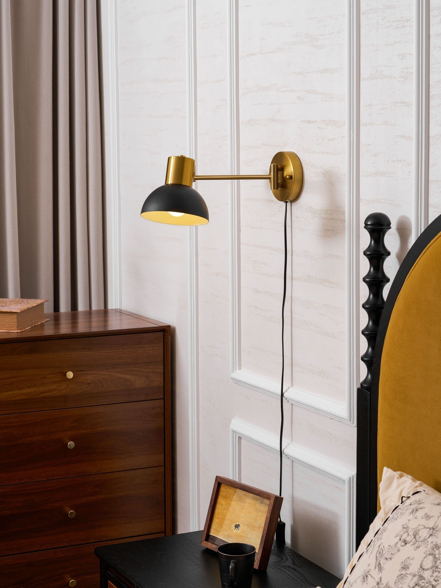 Adjustable Arm Plug In Wall Lamp | Esilora