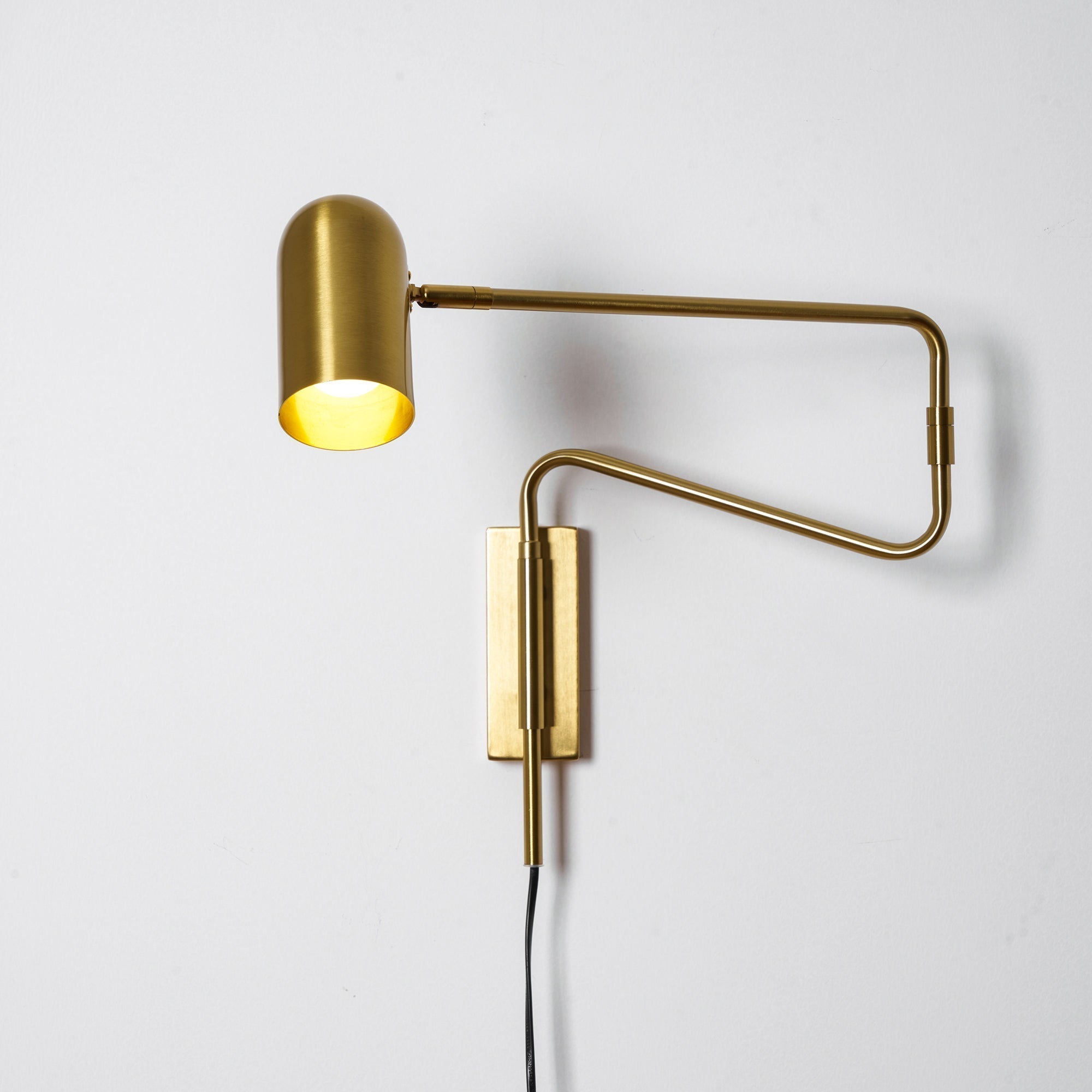 Adjustable Arm Plug In Wall Lamp | Esilora