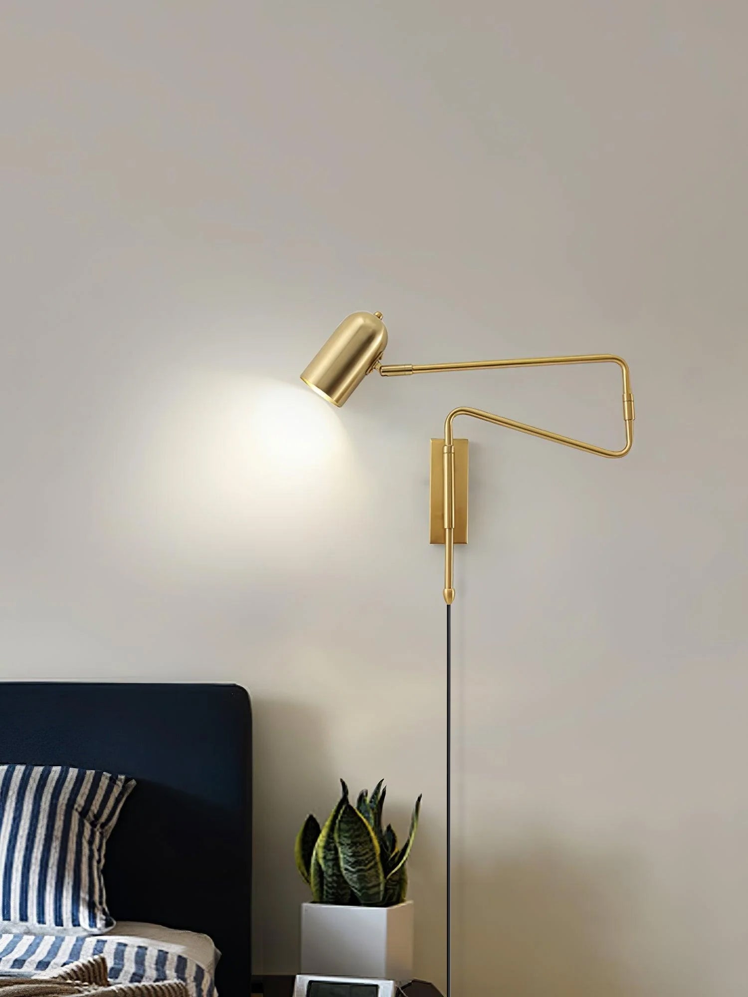 Adjustable Arm Plug In Wall Lamp | Esilora