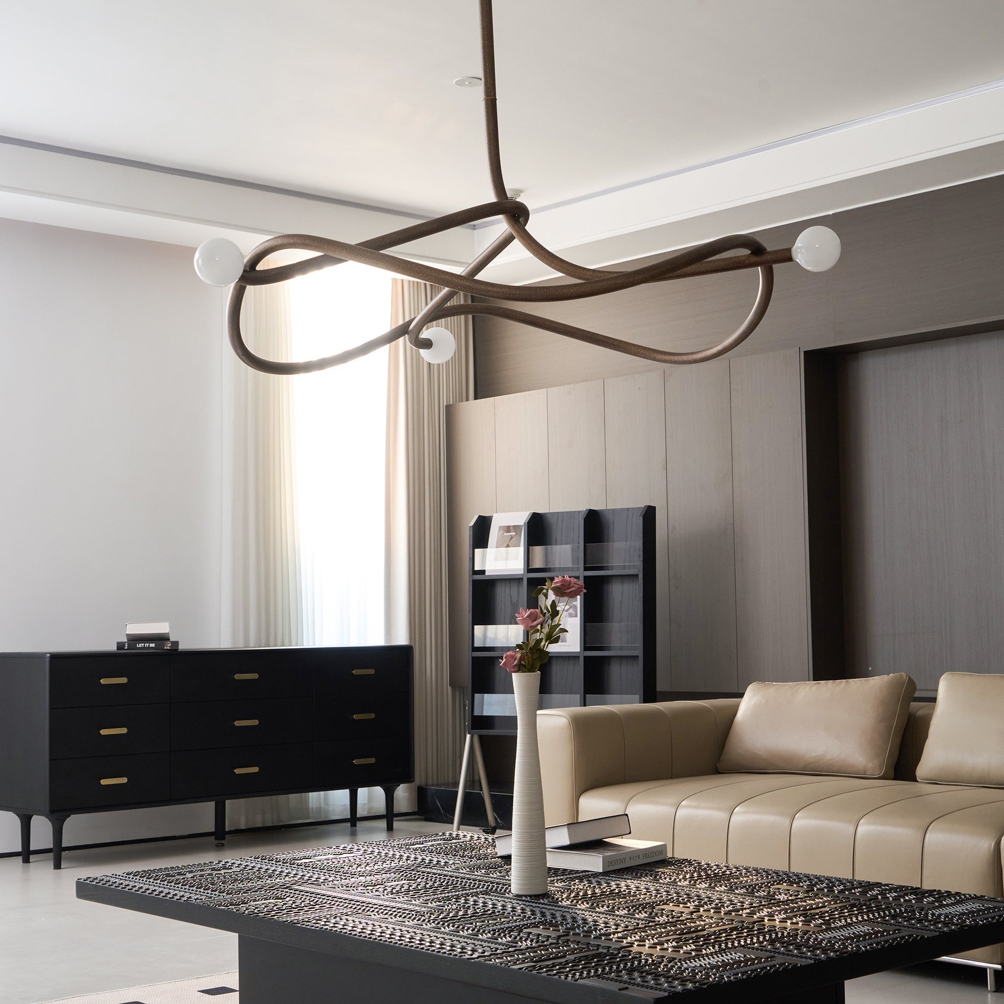 Tryst Chandelier | Esilora
