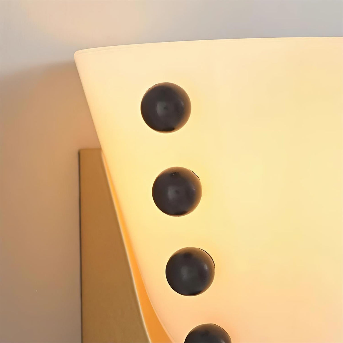 Gemma Wall Lamp | Esilora