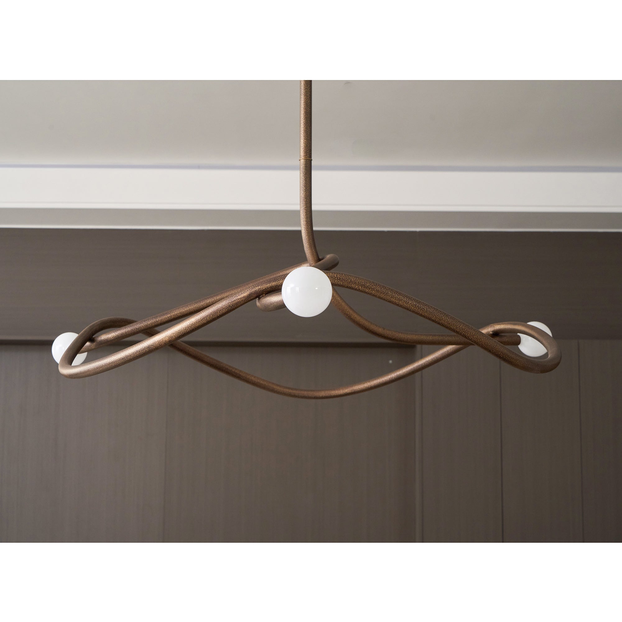Tryst Chandelier | Esilora