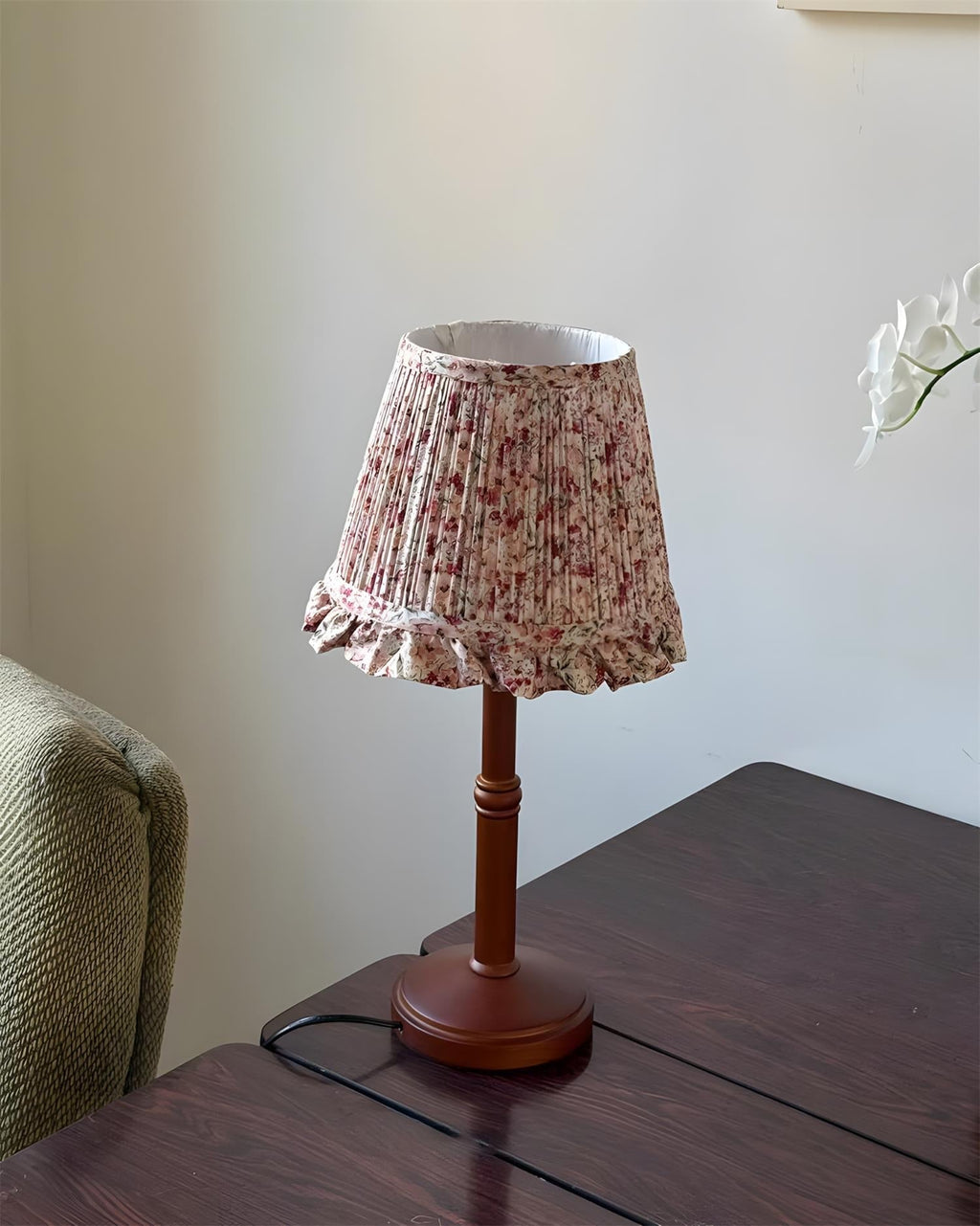 Briarfield Table Lamp | Esilora