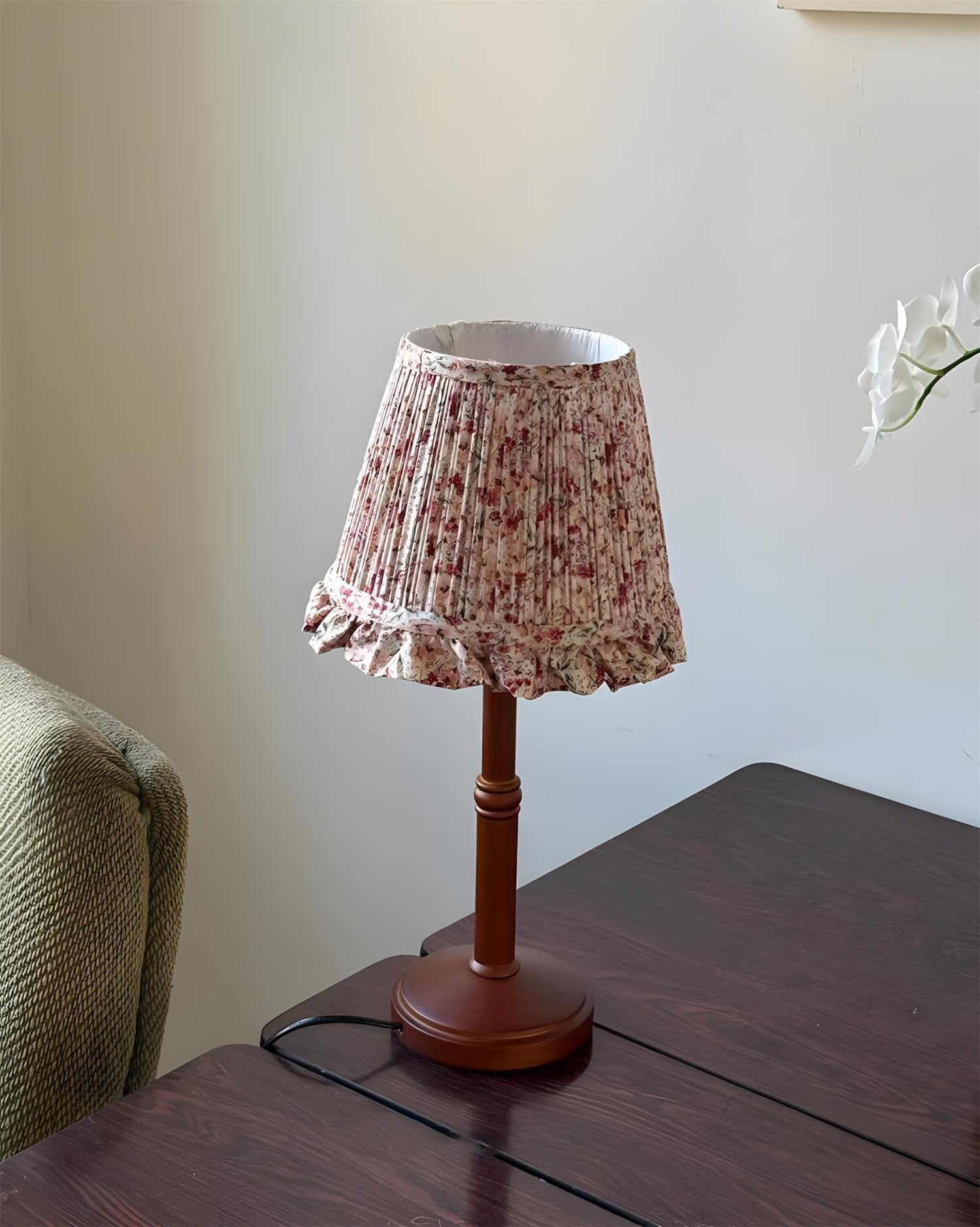 Briarfield Table Lamp | Esilora