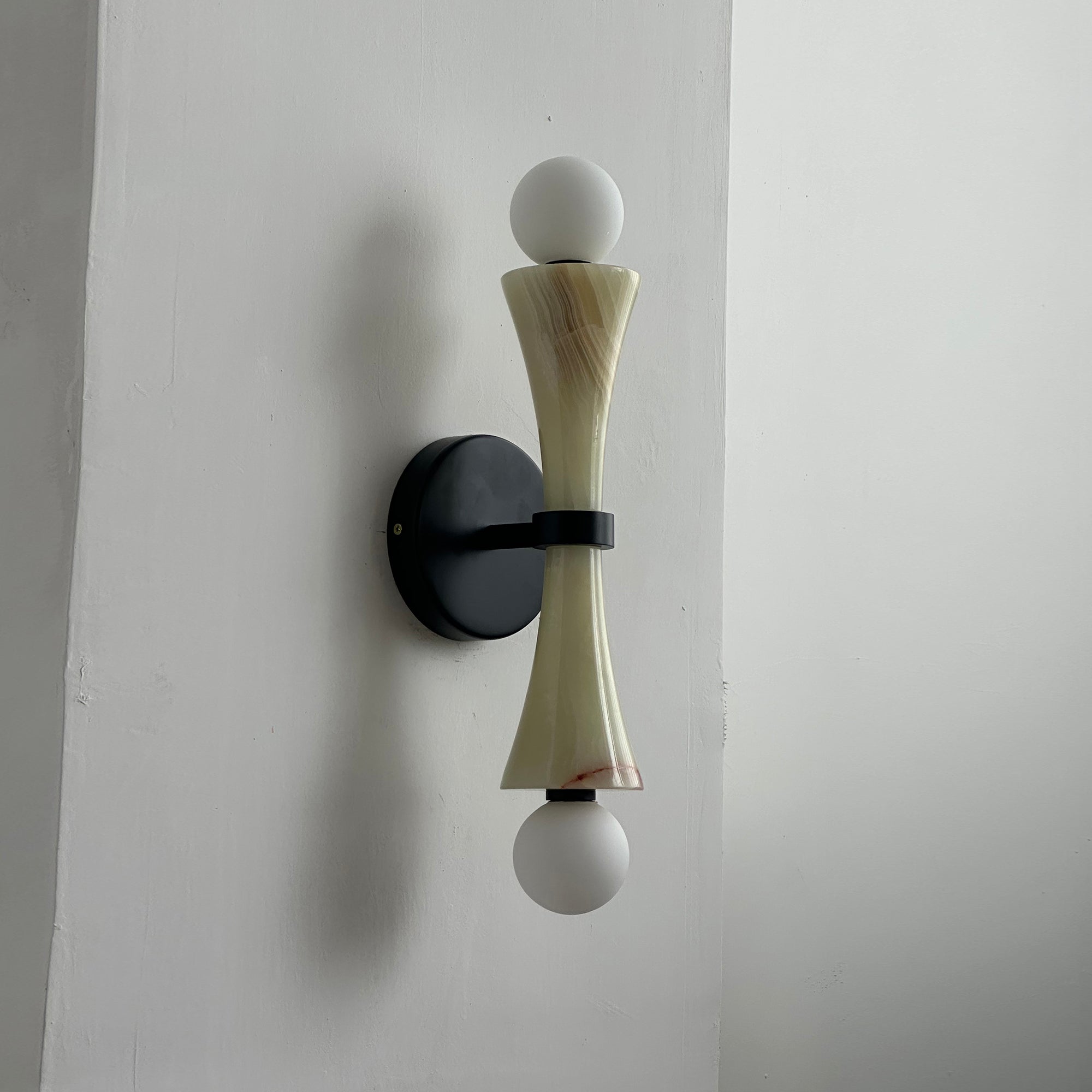 Moderne lineare Wandleuchte – Minimalistische LED-Leuchte für Schlafzimmer Wohnzimmer Flur | Esilora