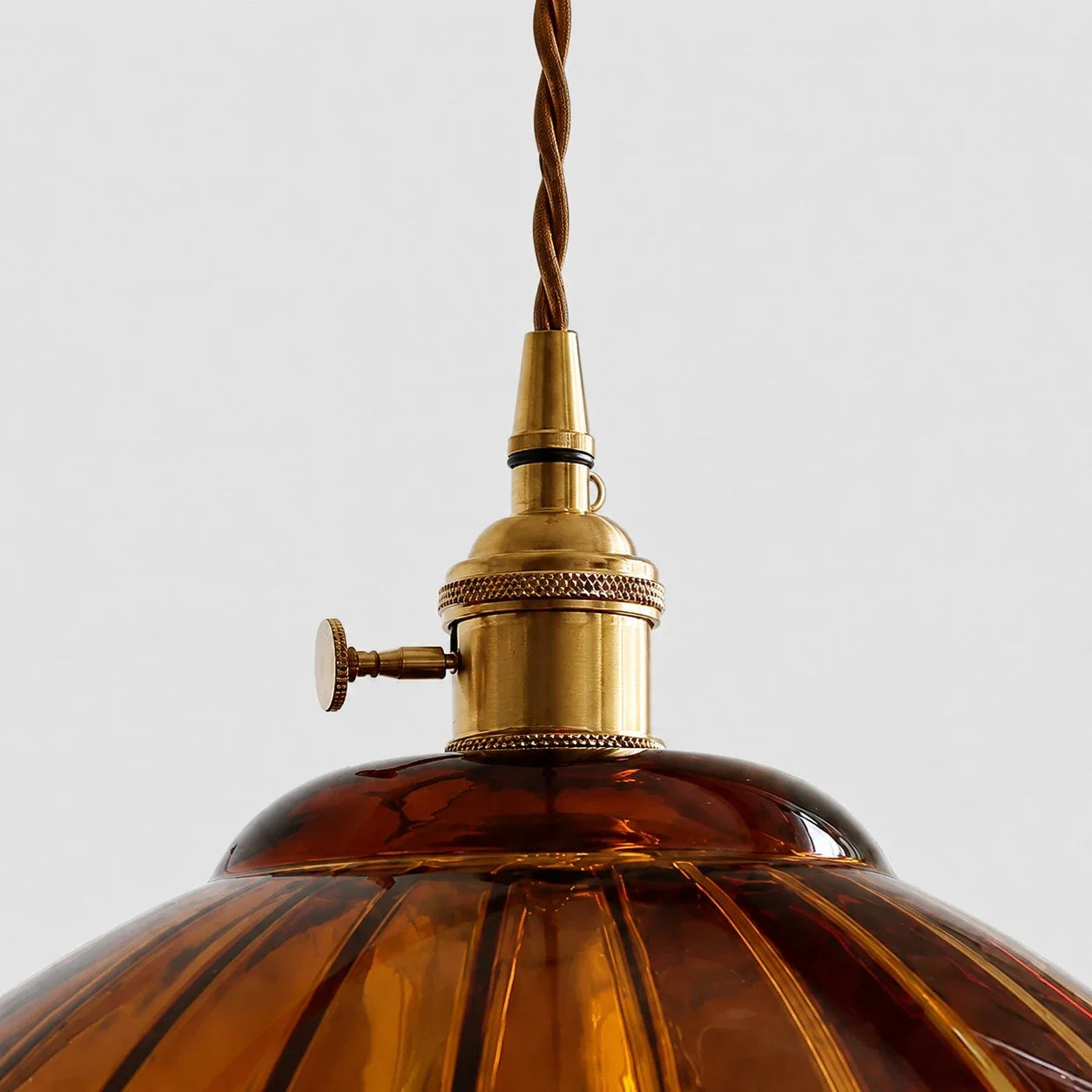 Japansk retro-pendel­lampe i messing og glas | Esilora