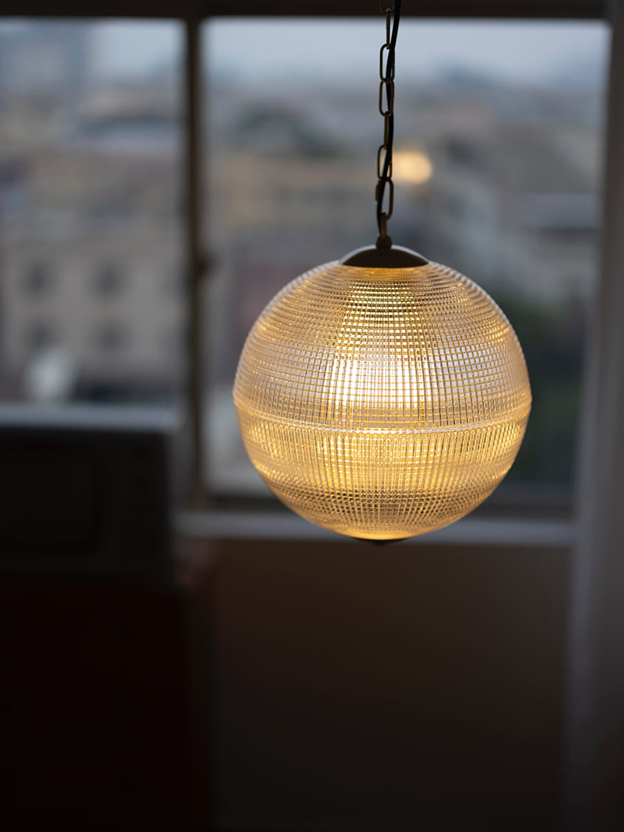 Lampada a sospensione Globe in vetro scanalato – Lampada da soffitto Globe vintage | Esilora