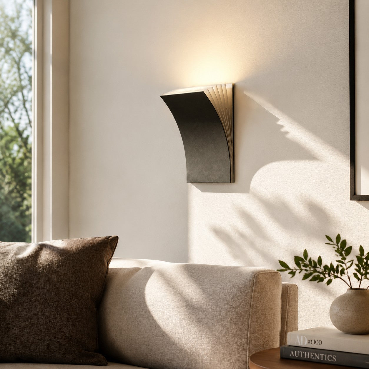 Minimalistische Gebogene LED Wandleuchte für Flur oder Schlafzimmer | Esilora