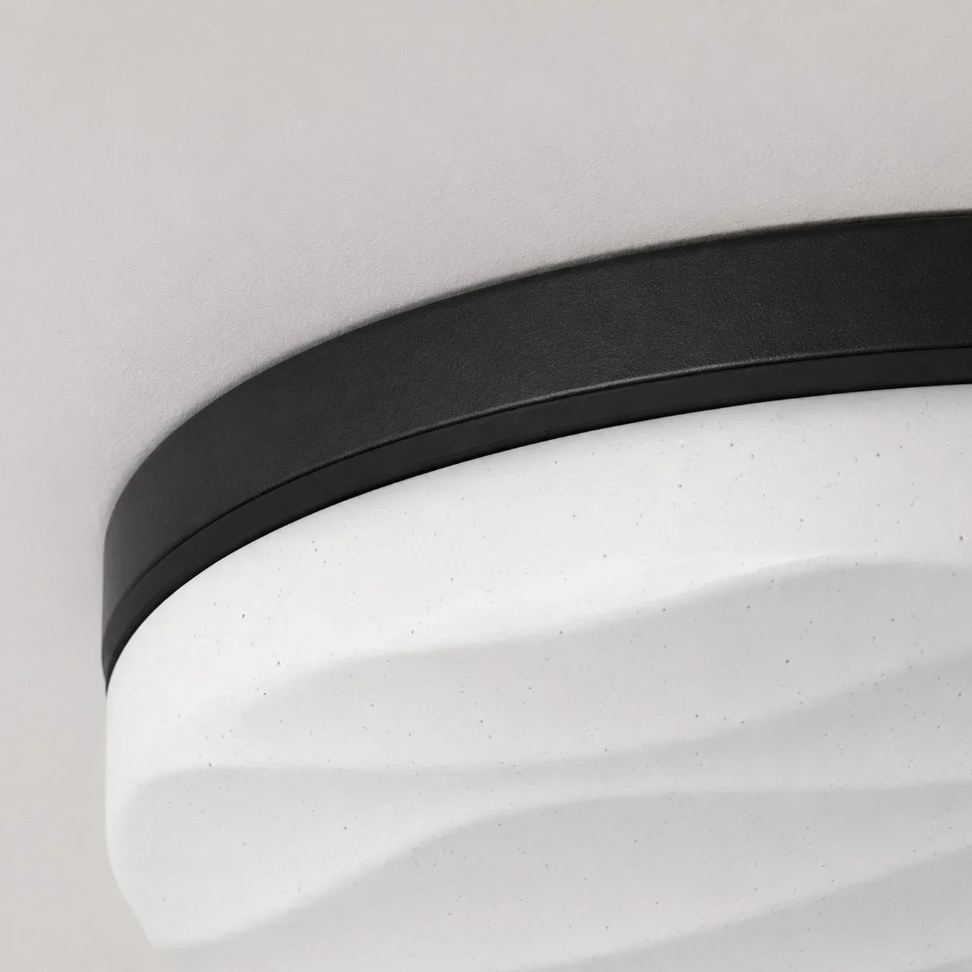 Italiensk minimalistisk loftslampe til direkte montering med stjernehimmel | Esilora