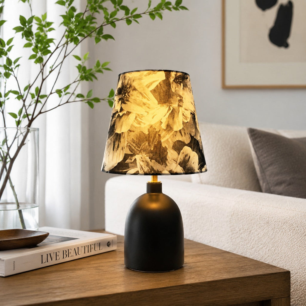 Ceramiczna lampa stołowa Liberty z tkaninowym kwiatowym kloszem | Esilora