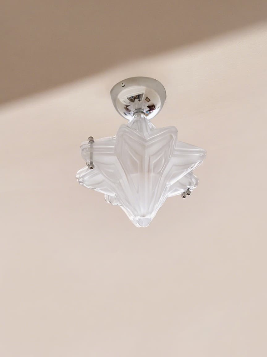 Art Deco Star Ceiling Lamp – Frosted Glass Fixture for Hallway & Entryway – Astris Ceres | Esilora
