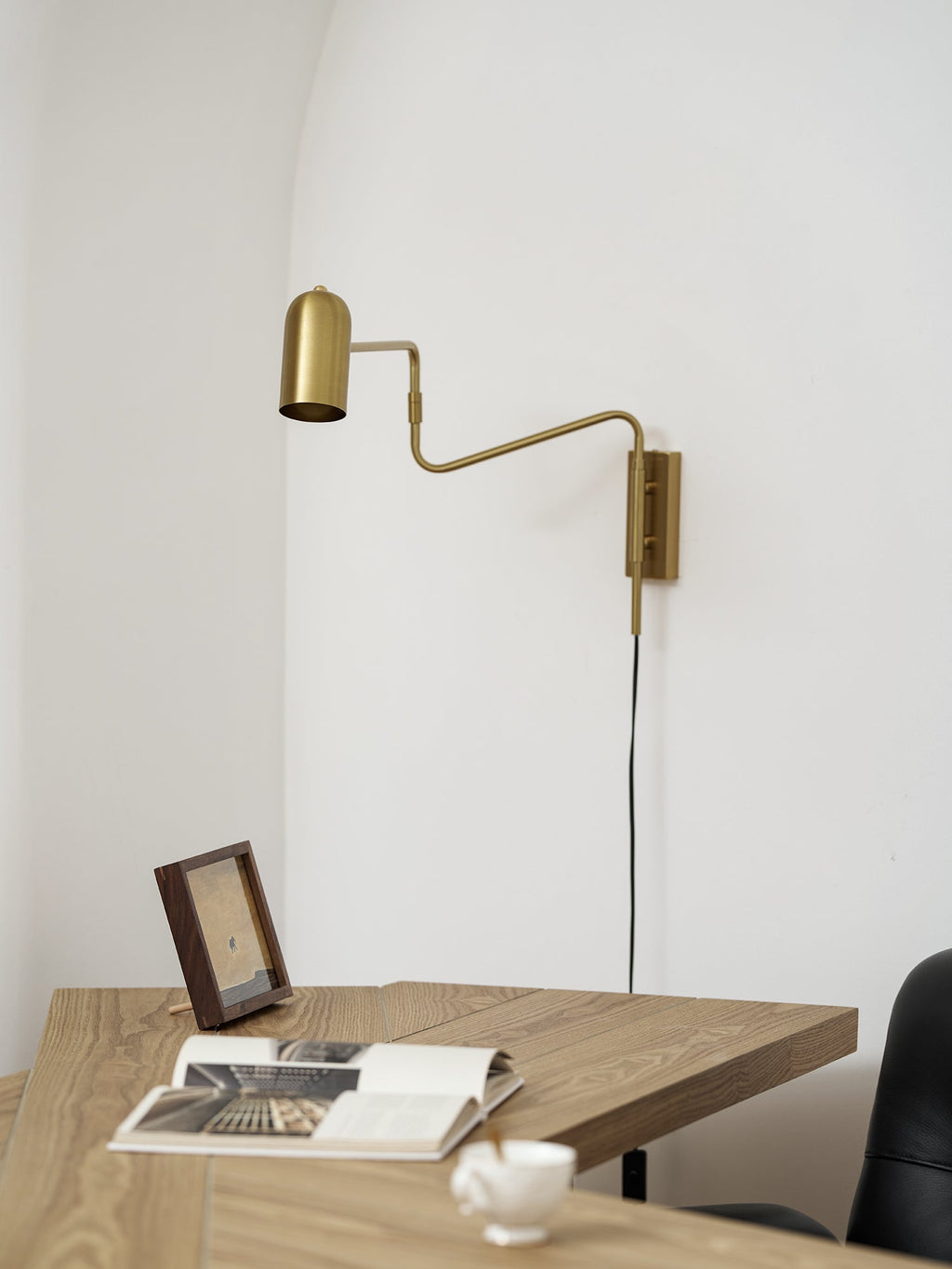 Adjustable Arm Plug In Wall Lamp | Esilora