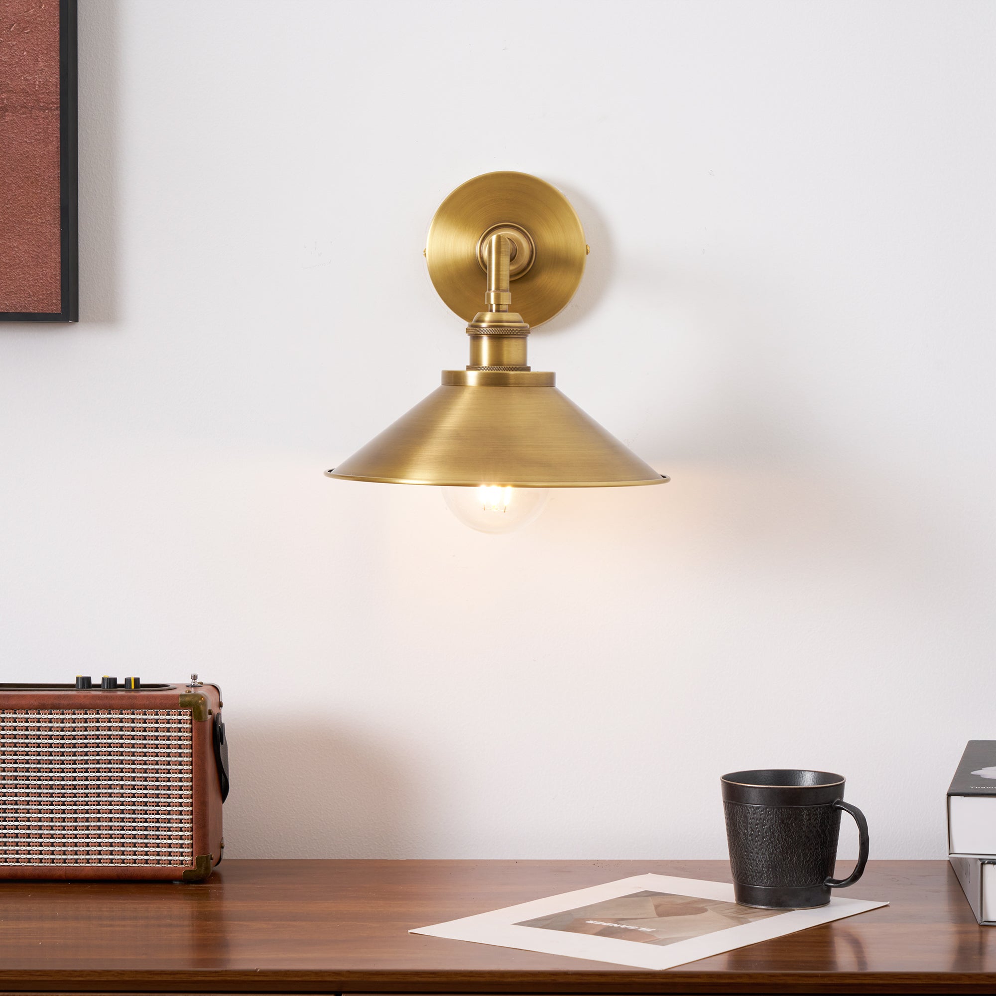 Whizzer Wall Lamp | Esilora
