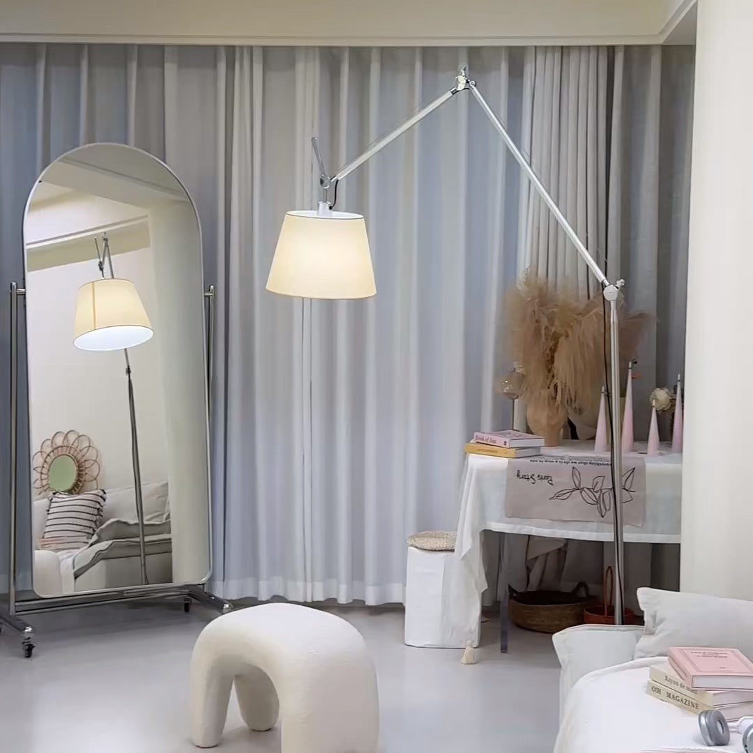 Velthea Floor Lamp | Esilora