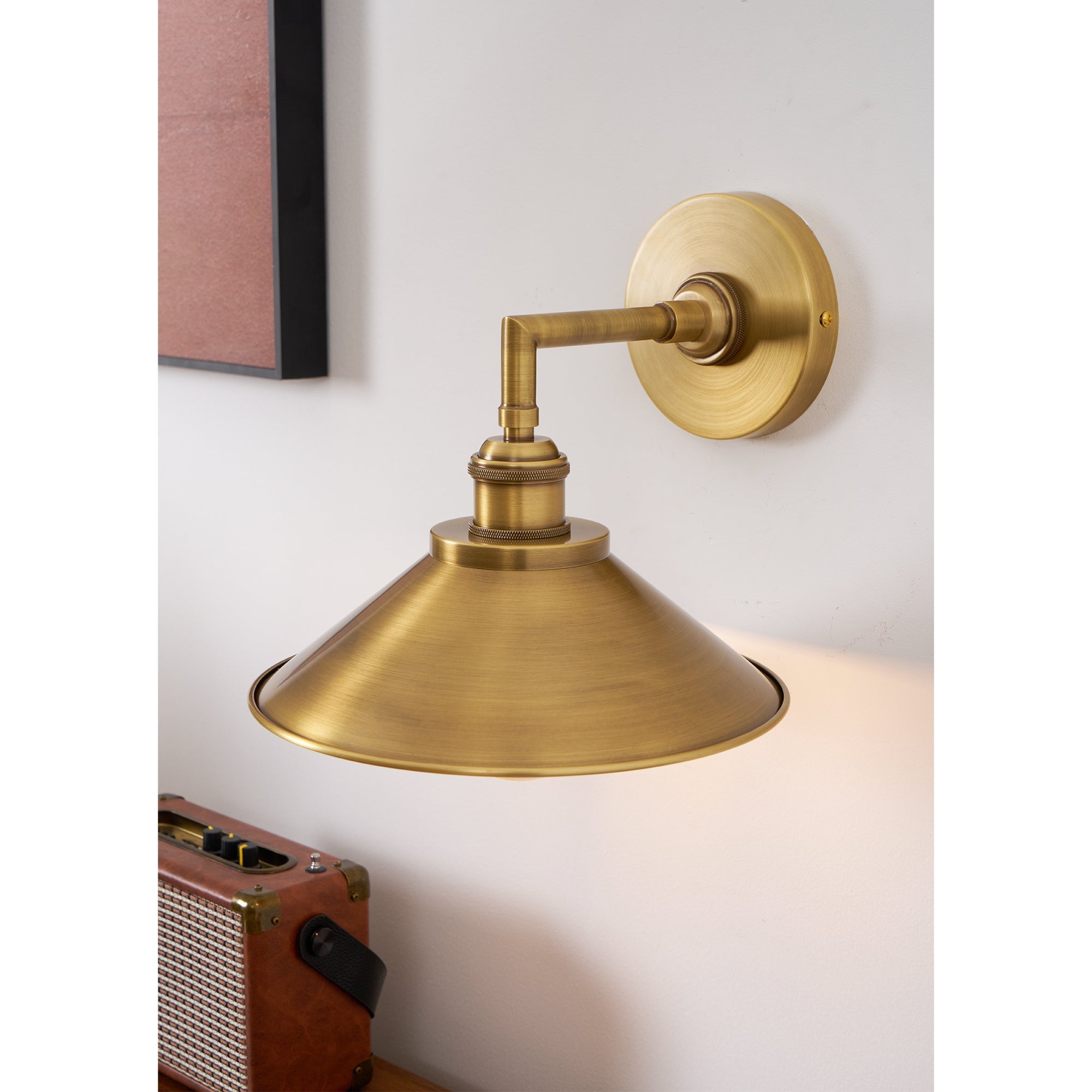 Whizzer Wall Lamp | Esilora