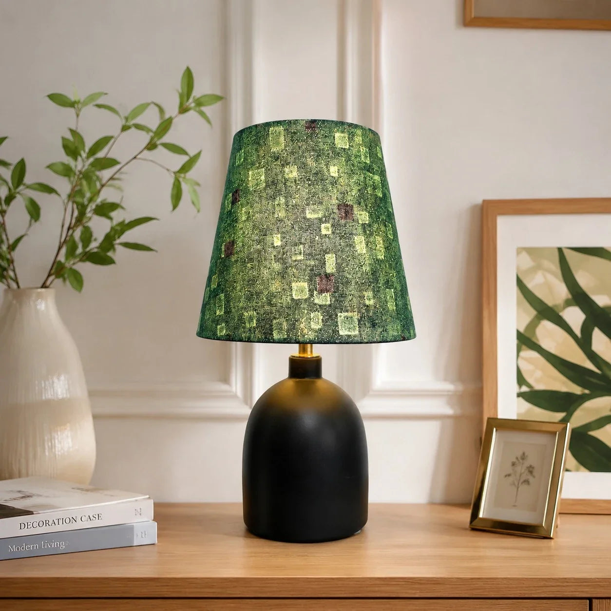 Ceramiczna lampa stołowa Liberty z tkaninowym kwiatowym kloszem | Esilora