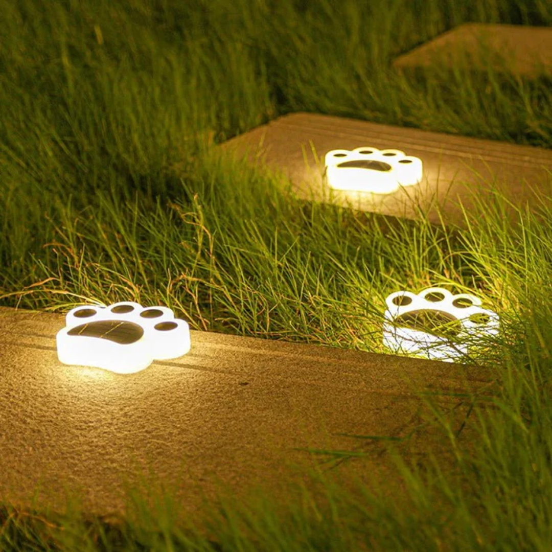 Solar Garden Light with Self-Charging Panel for Pets - Esilora