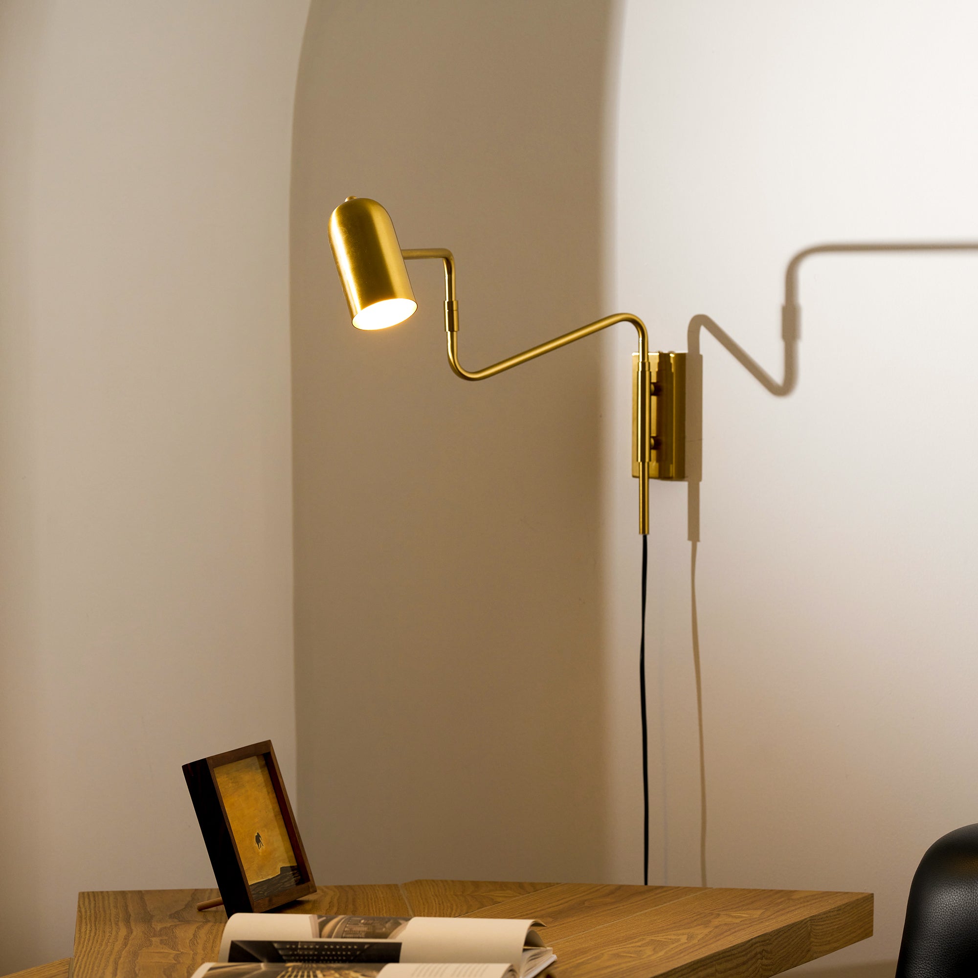 Adjustable Arm Plug In Wall Lamp | Esilora