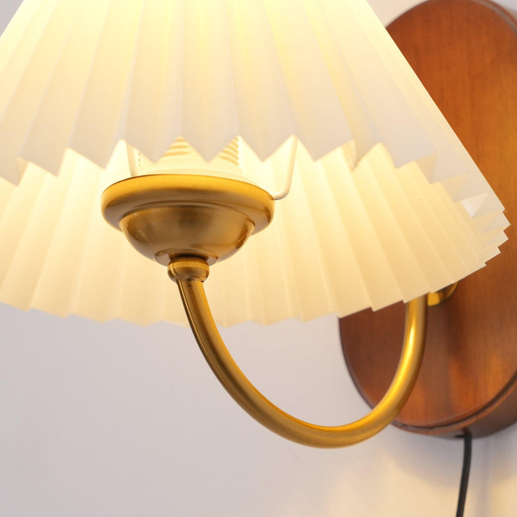 Louise Plug In Wall Lamp | Esilora