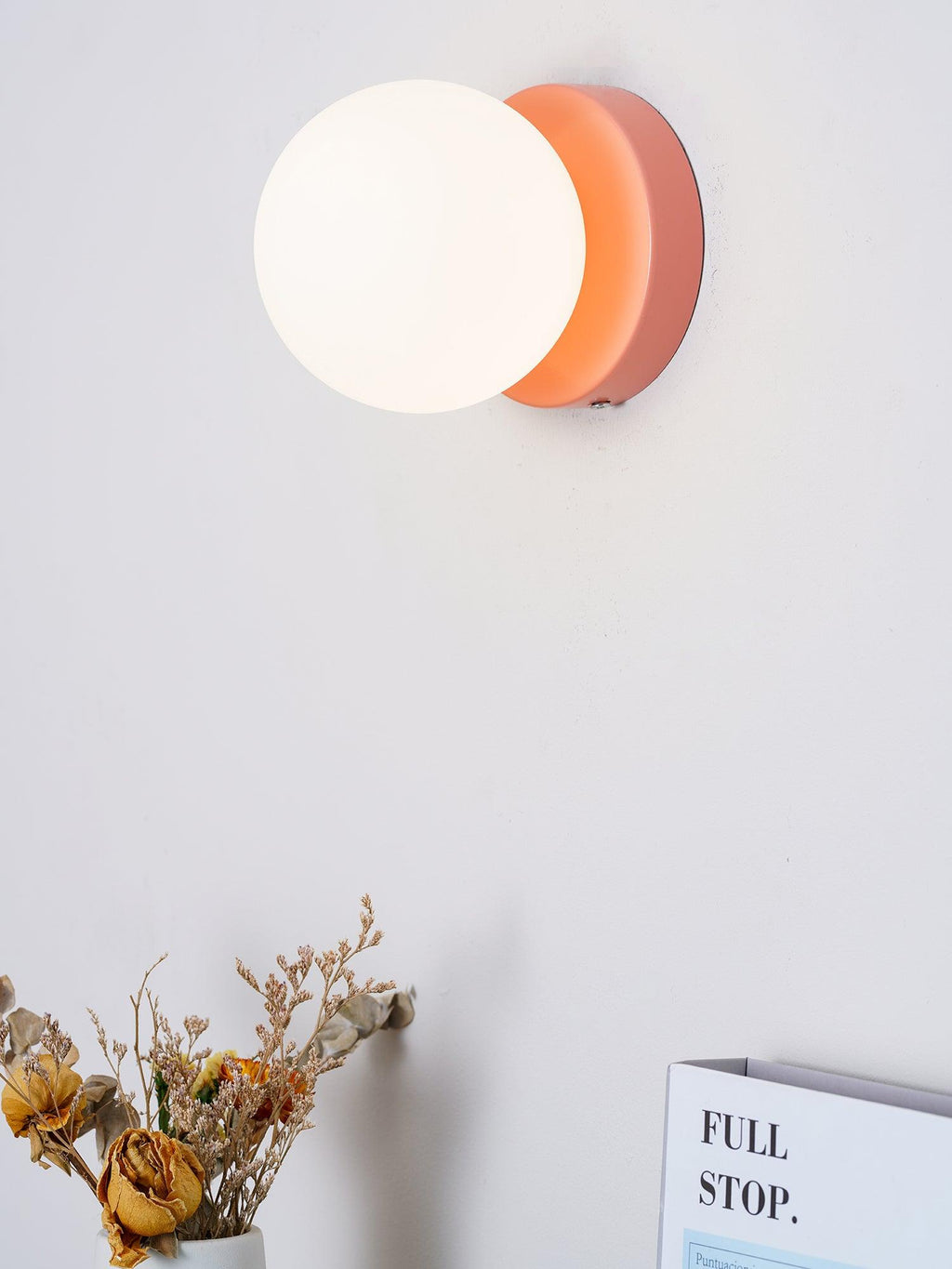 Rivolence Minimalist Fluid Modern Round Wall Sconce – Modern Indoor Accent Lighting for Bedroom or Study | Esilora