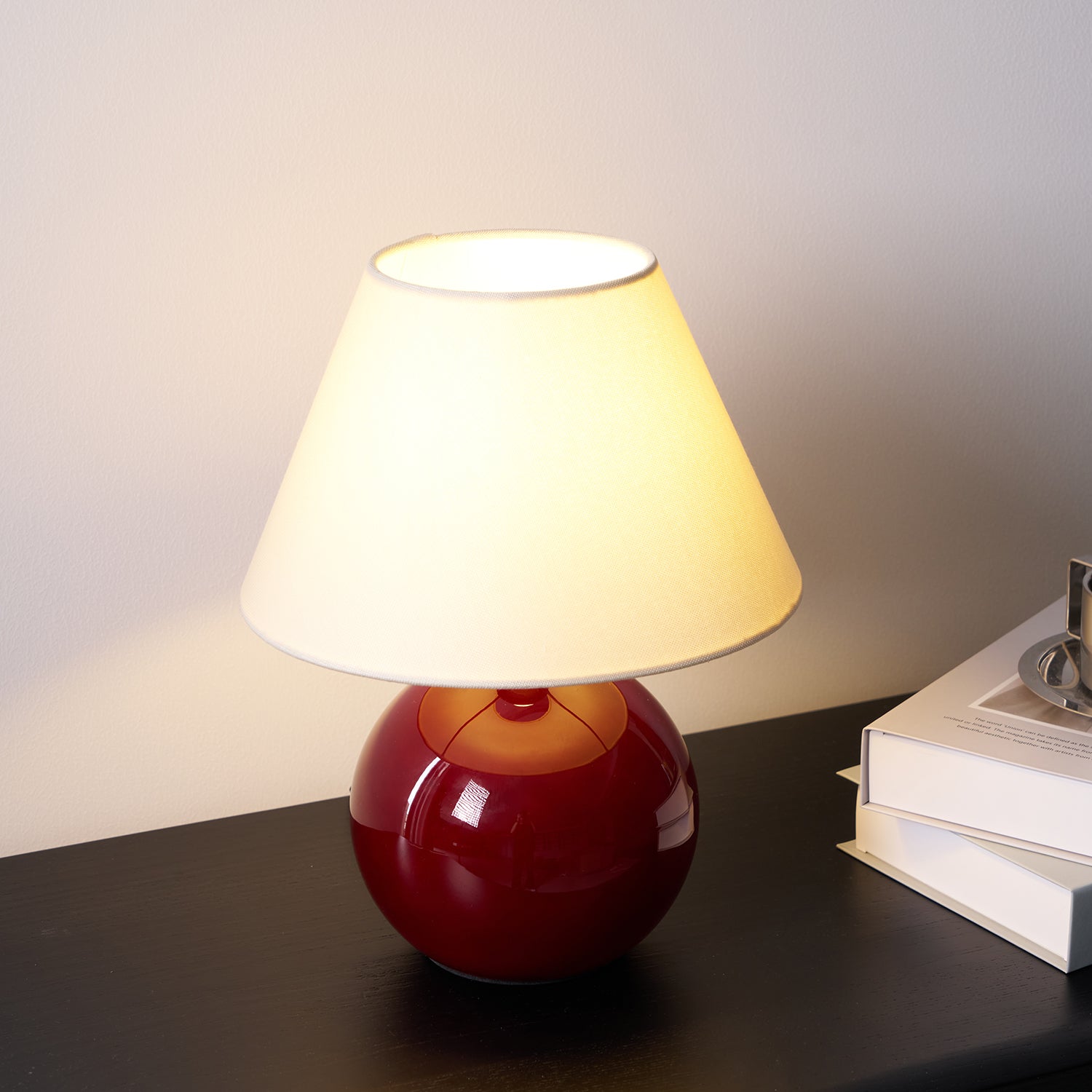 Red Nanu Table Lamp | Esilora