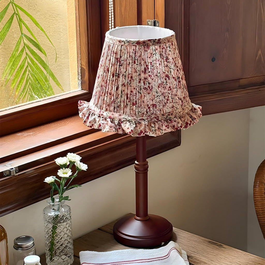 Briarfield Table Lamp | Esilora