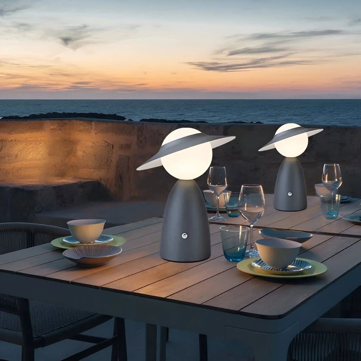 Dimmable LED Table Lamp — Modern Metal Design