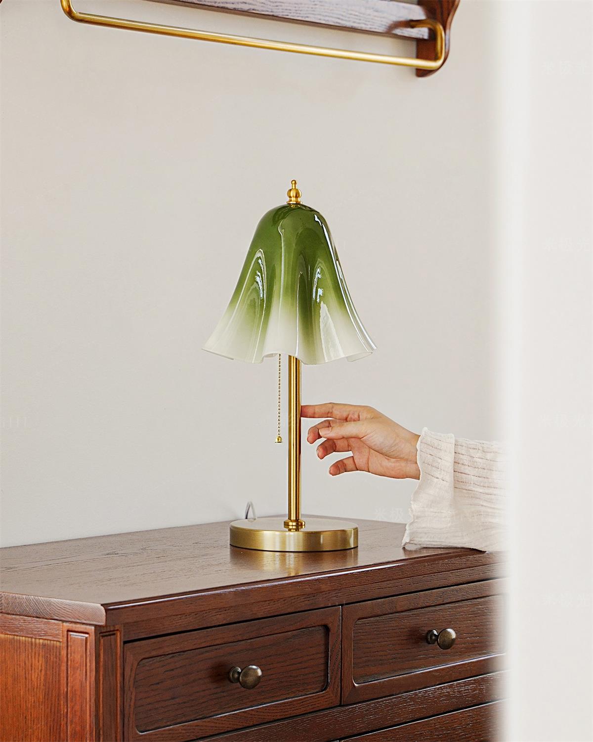 Glacea Table Lamp | Esilora
