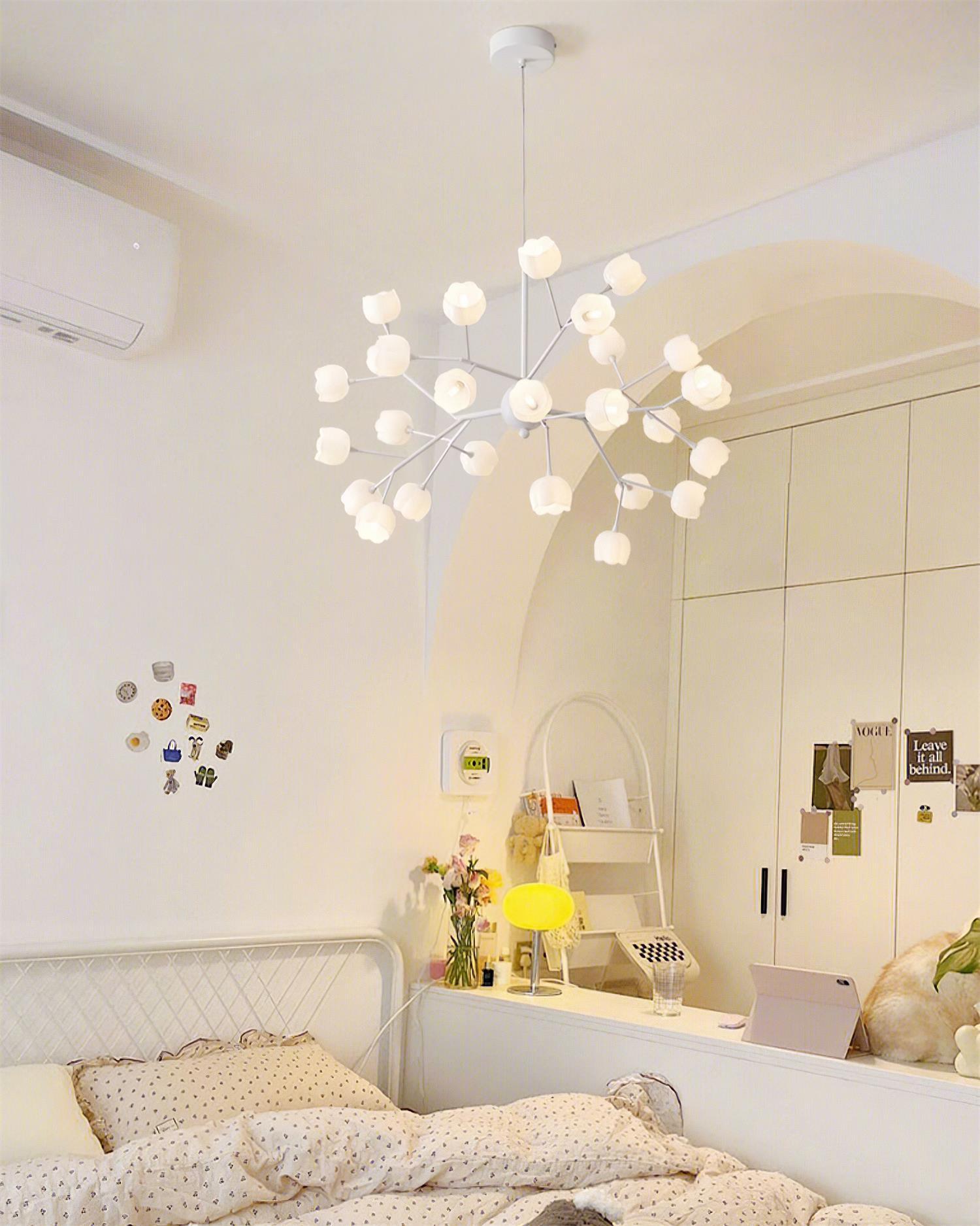 Rei Flower Chandelier | Esilora