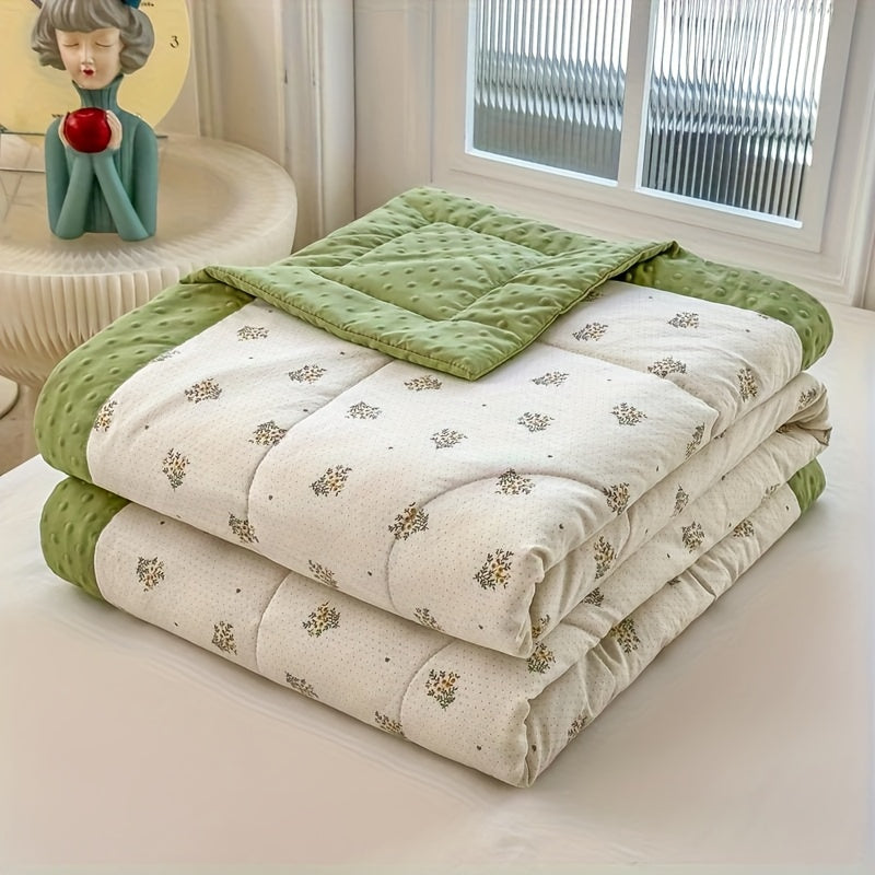 Lightweight Floral Summer Quilt for Breathable Sleep Comfort