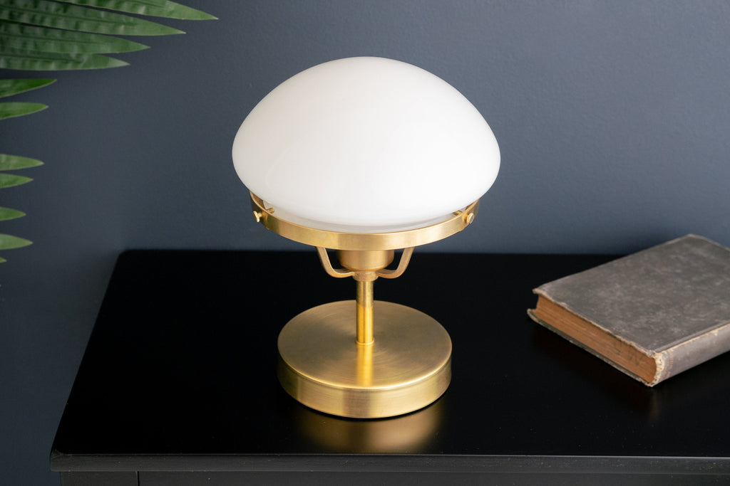 Ornato Luxe Skulpturale geometrische Tischlampe – Art Deco Akzent für Schlafzimmer & Wohnzimmer | Esilora