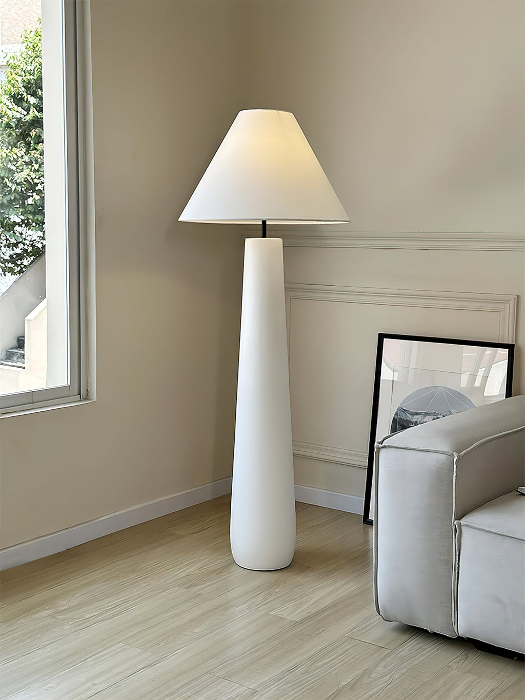 Polar White Floor Lamp | Esilora