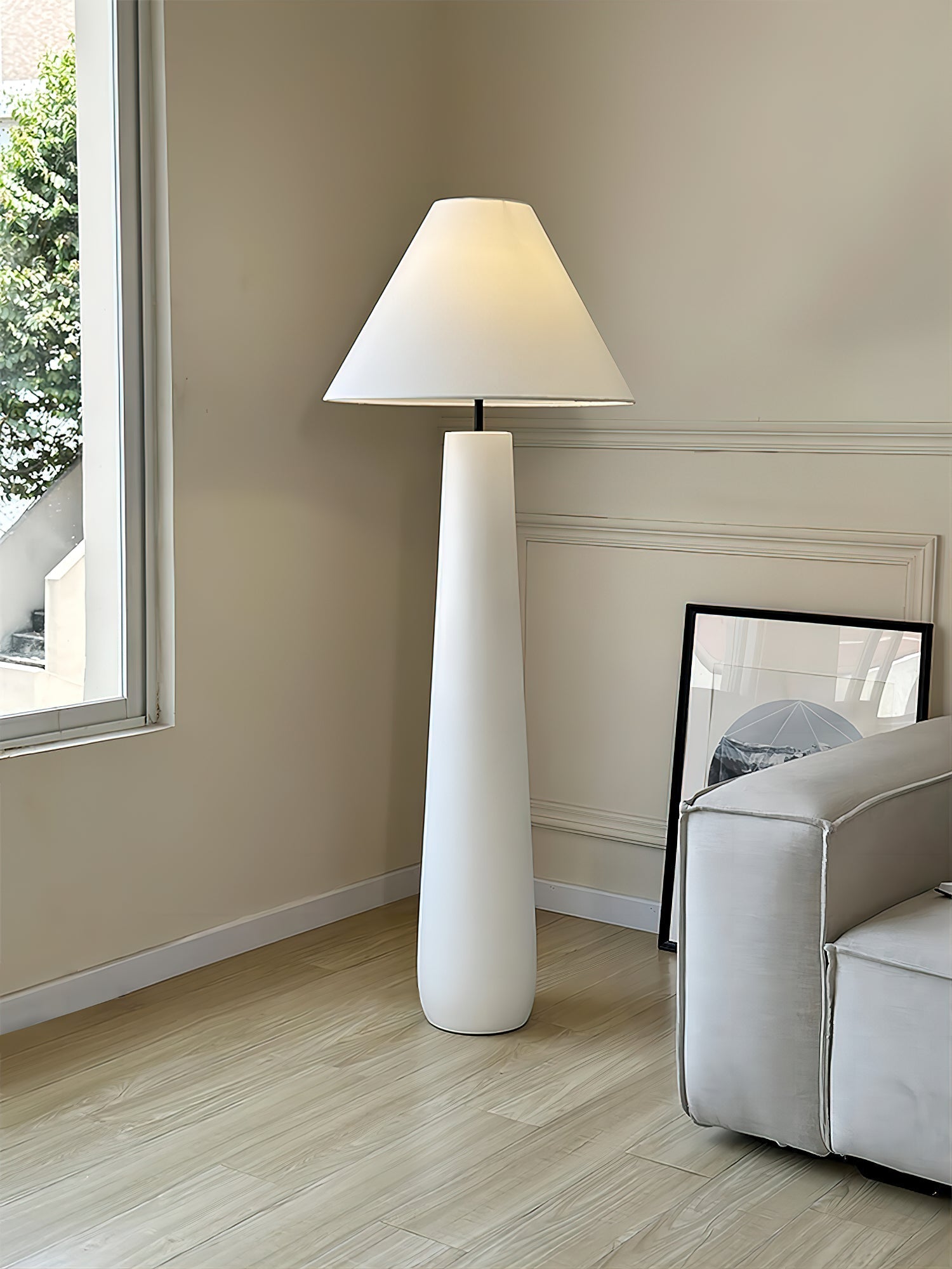 Polar White Floor Lamp | Esilora