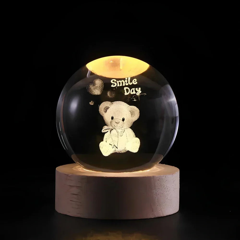 Lampă de veghe LED tip glob de cristal - carcasă din sticlă, bază din lemn