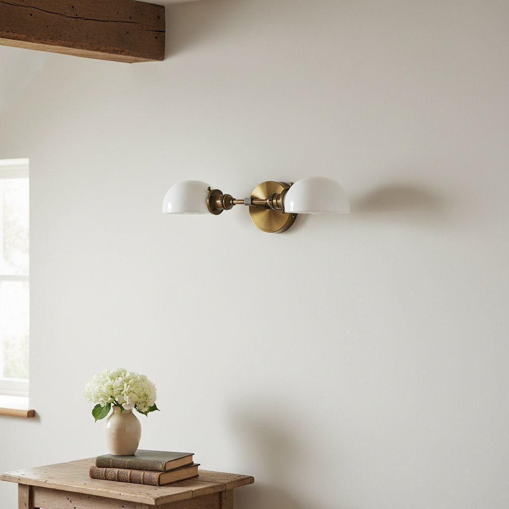 Ornato Luxe Art Deco Schminkspiegel-Wandleuchte – Opalglas-Wandlampe für Bad & Ankleidezimmer | Esilora