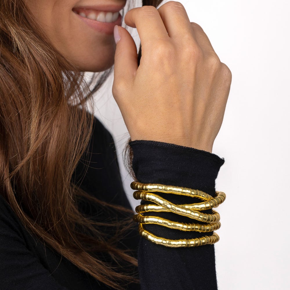 Snake Chain – Transform Your Style and Embrace Limitless Creativity - Esilora