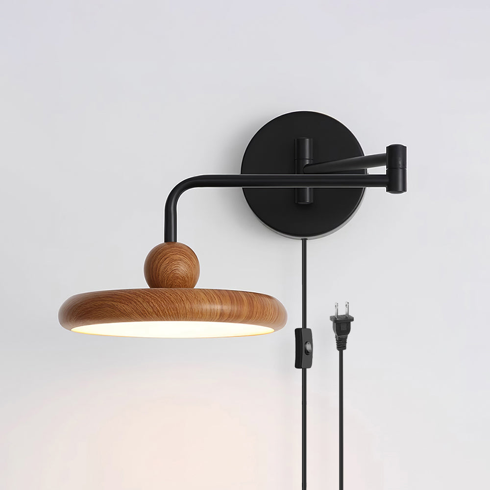 Karlin Plug In Wall Lamp | Esilora