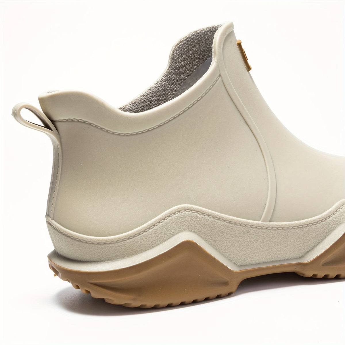 Waterproof Outdoor Boots for Rainy Days and Rugged Hike Adventures