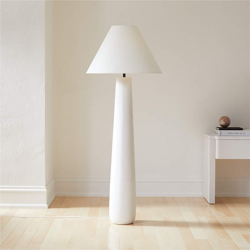 Polar White Floor Lamp | Esilora