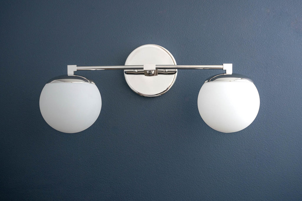 Applique da parete Glorica Glass Modern a 2 sfere – Luce da toilette per bagno | Esilora