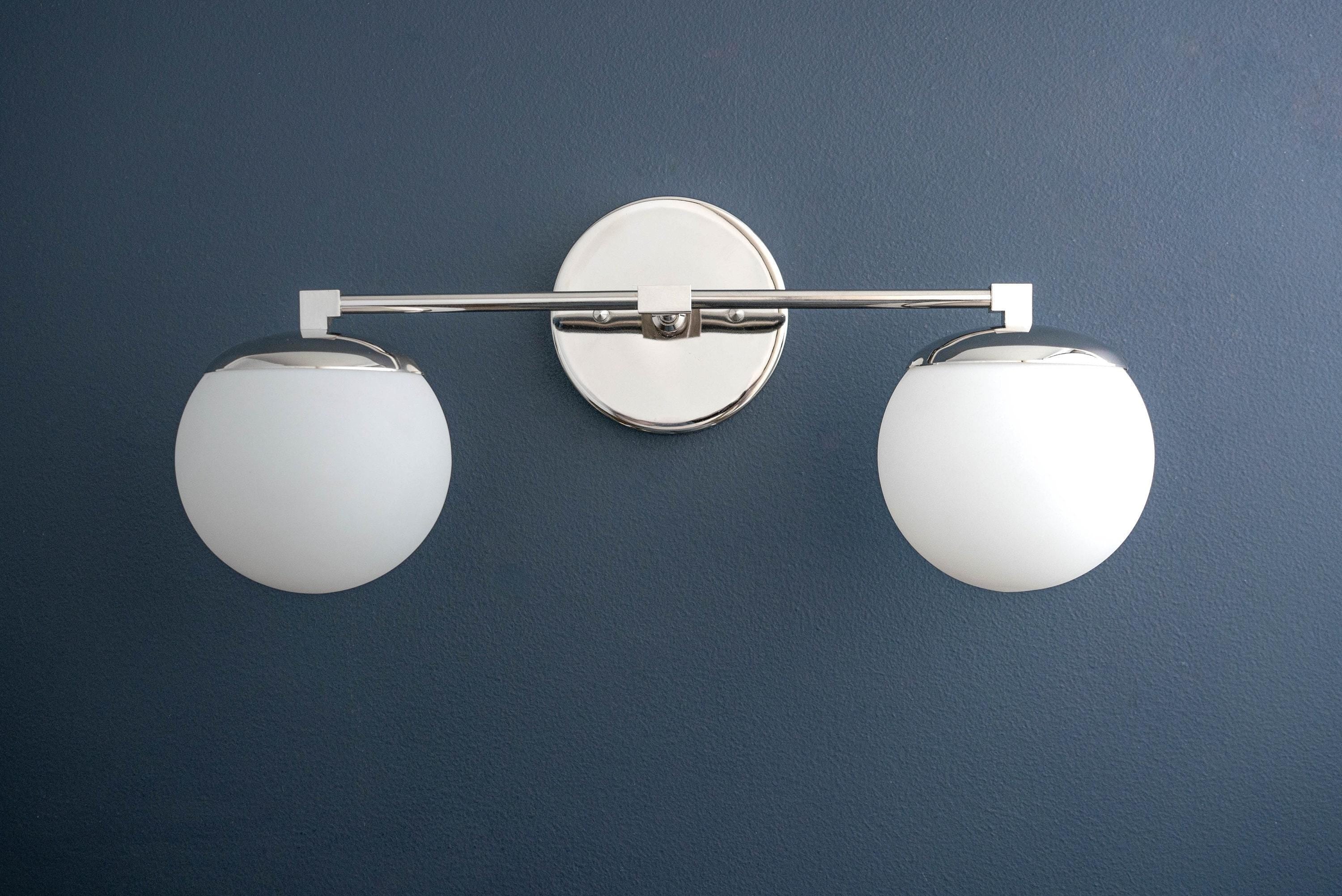 Applique da parete Glorica Glass Modern a 2 sfere – Luce da toilette per bagno | Esilora