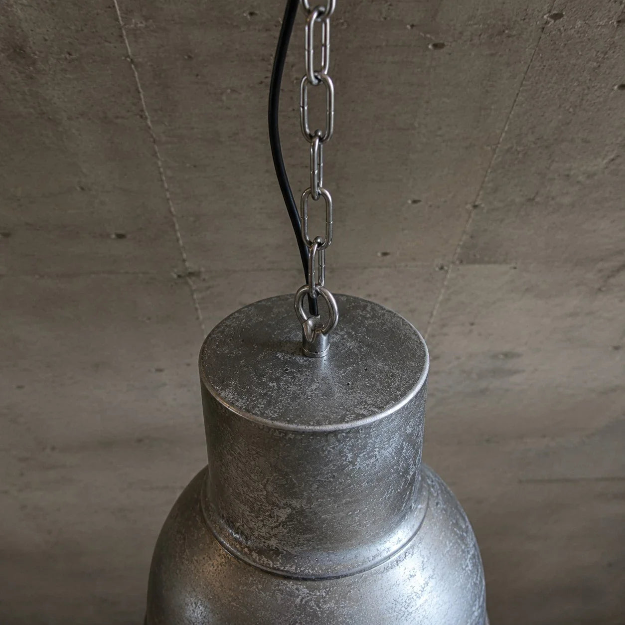 Vintage Rust Finish Industrial Pendant Light | Esilora