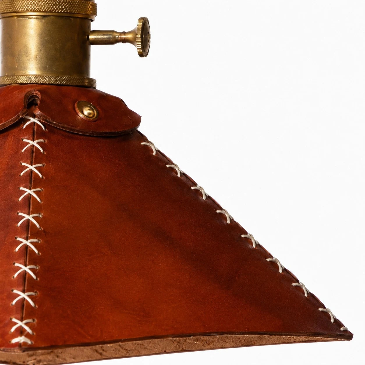 Reddish Brown Leather Pyramid Pendant Lamp | Esilora