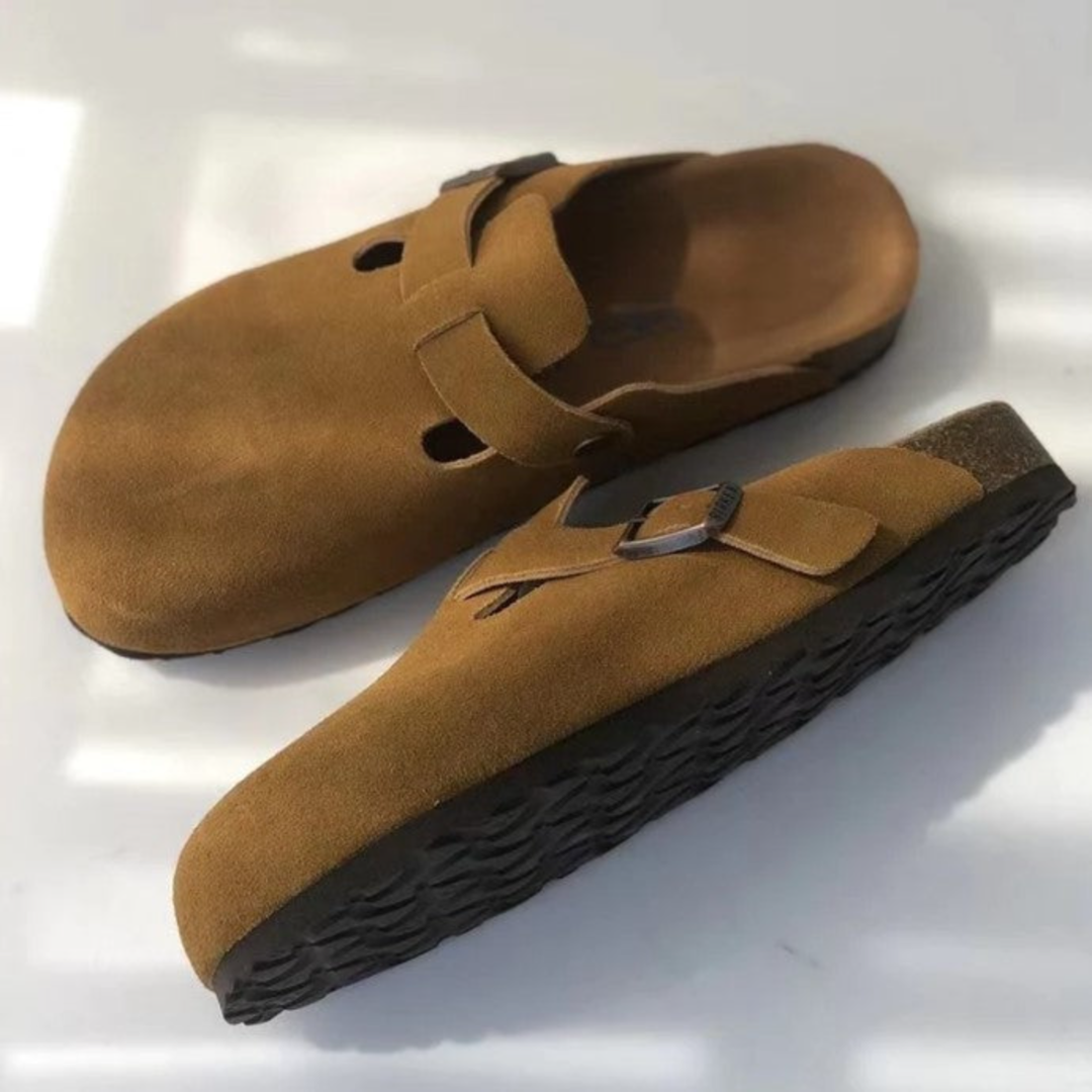Closed Toe Slip On Clogs for Casual Comfort