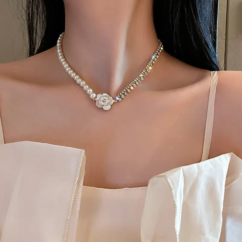 Gargantilla de perlas Aureline – collar ajustable de color dorado, perla brillante